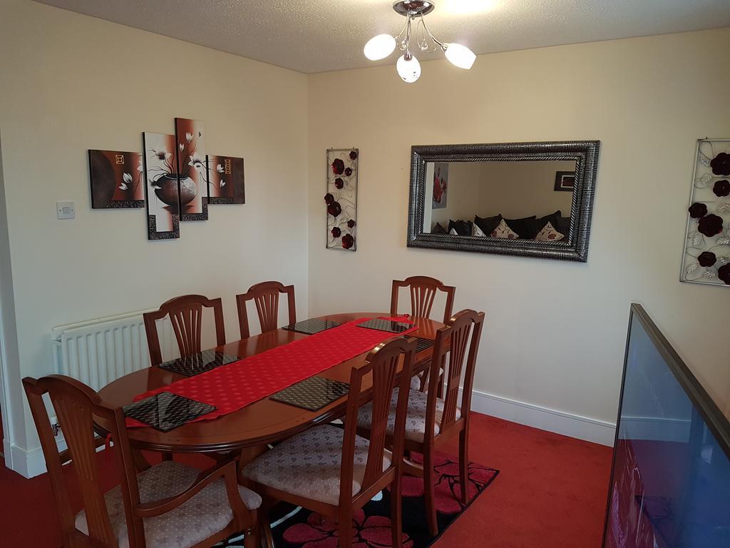 Edinburgh City Deluxe Apartment Exterior photo