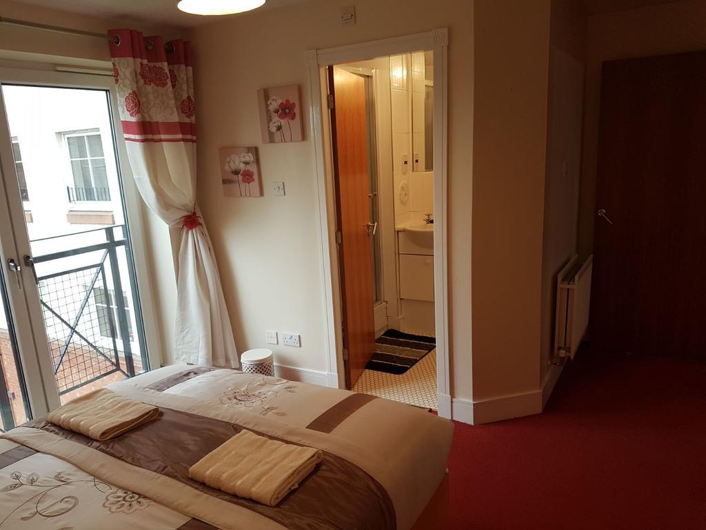 Edinburgh City Deluxe Apartment Exterior photo