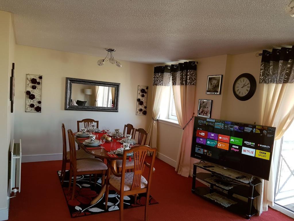 Edinburgh City Deluxe Apartment Exterior photo