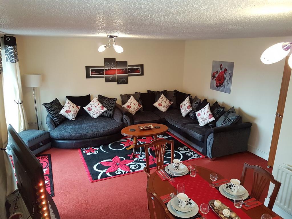 Edinburgh City Deluxe Apartment Exterior photo